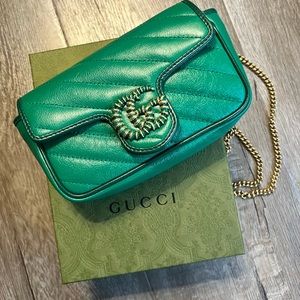 Gucci Mini Gg Marmont Leather Bag In Green